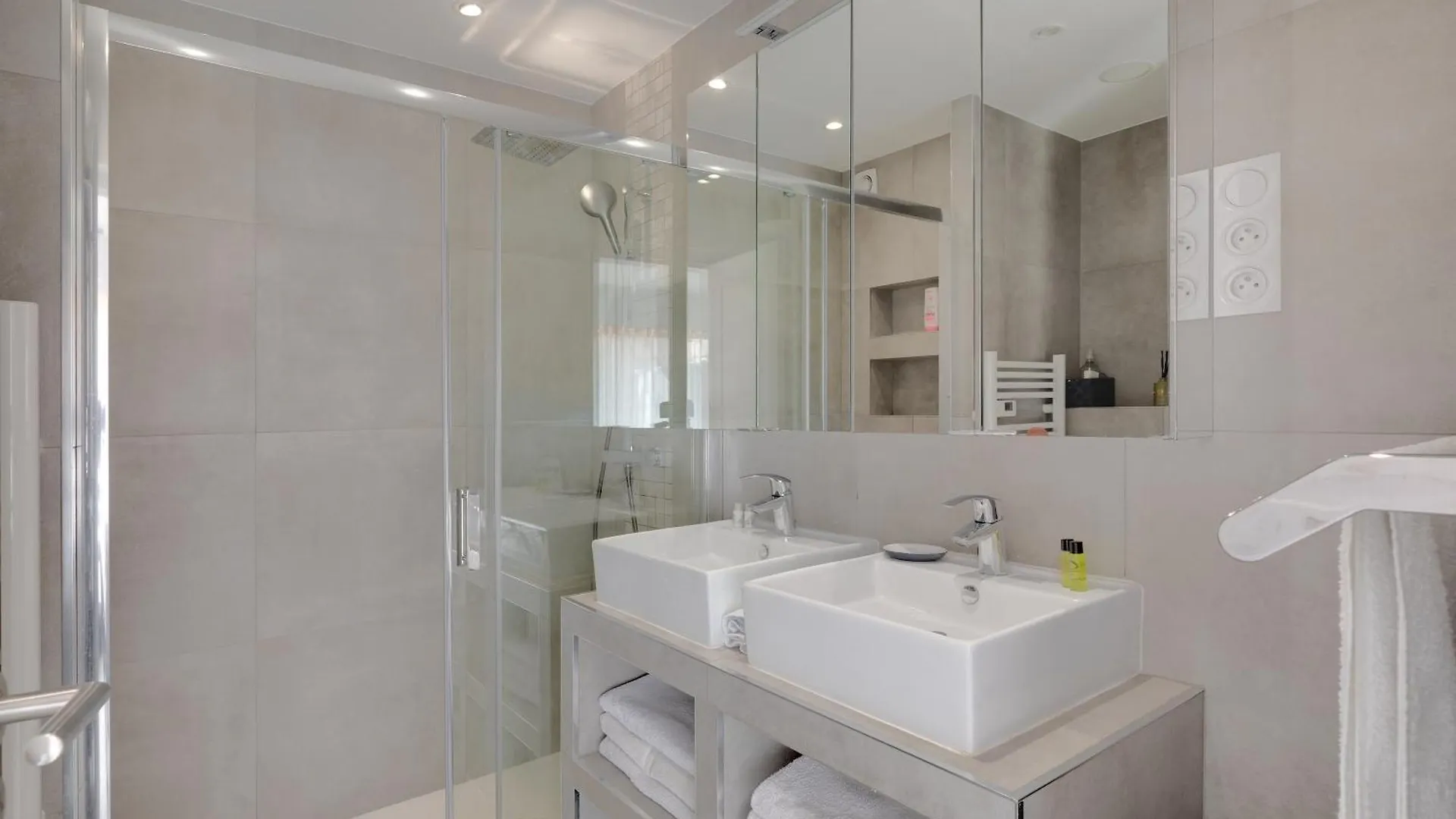 Le Sylvaplana Juan Les Pins Terrasse 30M2 Apartment Antibes